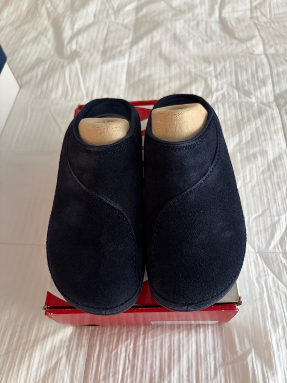 FitFlop Suede Clogs in Navy (Brand New) Size 7